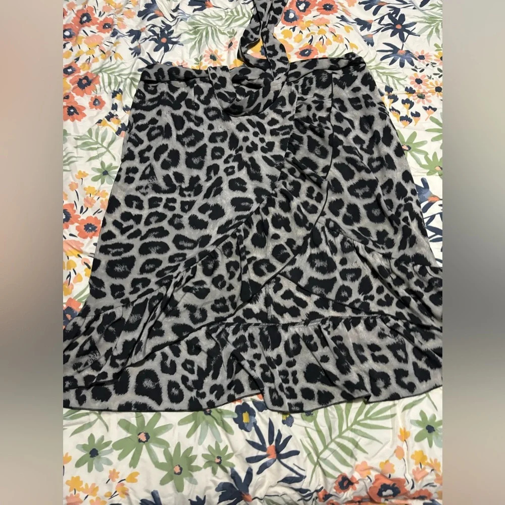 Shein size 4xplus leopard printed wrap skirt tie side knee length never worn